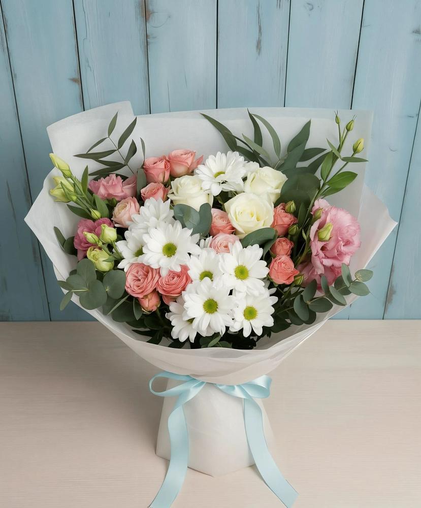 Букет цветов из: Розы, Лизиантусы и Хризантемы в Починке