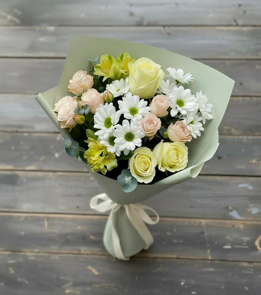 Букет цветов из: Альстромерии, Розы и Хризантемы в Починке