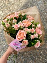 Букет цветов из:  Розы #REPLACE_PRED# Починке