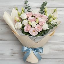 Букет цветов из:  Лизиантусы в Починке