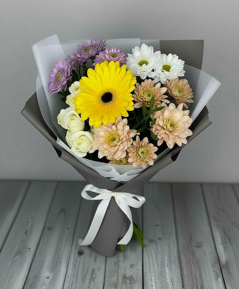 Букет цветов из: Розы, Герберы и Хризантемы в Починке