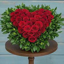 Цветочная композиция из Розы в виде сердца в Починке