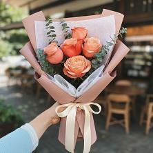 Букет цветов из:  Розы в Починке