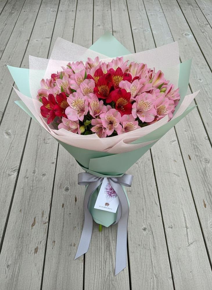 Букет цветов из: Альстромерии в Починке