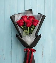 Букет цветов из:  Розы #REPLACE_PRED# Починке