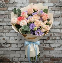 Букет цветов из:  Розы, Лизиантусы и Гвоздики #REPLACE_PRED# Починке